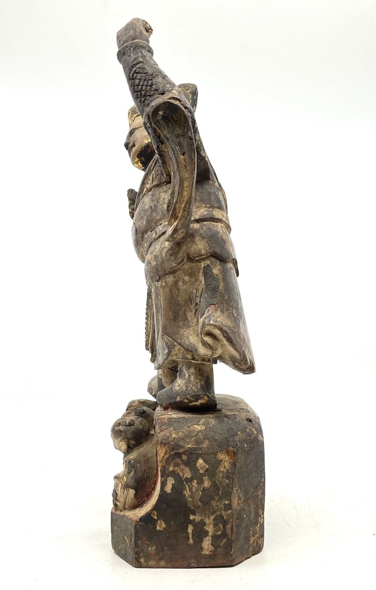 China. Wooden Warrior Figurine, Standing On A Base Carved With Three Children, 19th Century-photo-1