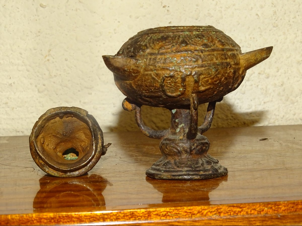 brule parfum en bronze suremonté d'un bouddha, asie, XVIII ou XIXème.-photo-3