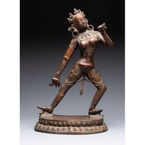 ancienne Statue De Tara En Bronze. (bouddha)  Népal. Tibet