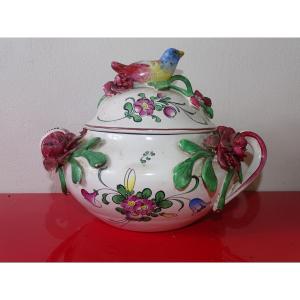Covered Pot In Old Strasbourg Earthenware With Bird And Flower Decoration, 19th Century