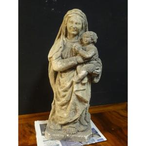 Statue Of The Virgin And Child, 18th-century Stone Sculpture