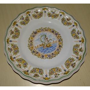 Ancienne Assiette Moustiers Décor Mythologique