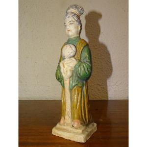Statuette Chinoise En Terre Cuite Polychrome, dame de cour, Dynastie Tang