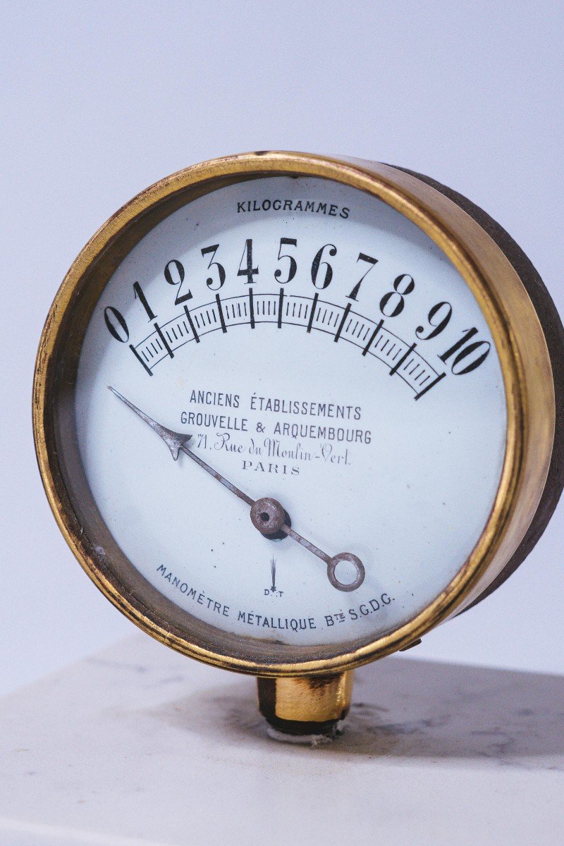 Old Manometer Early Twentieth On Base-photo-4