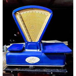 Superb Old Millier Grocer's Scale Restored Vintage