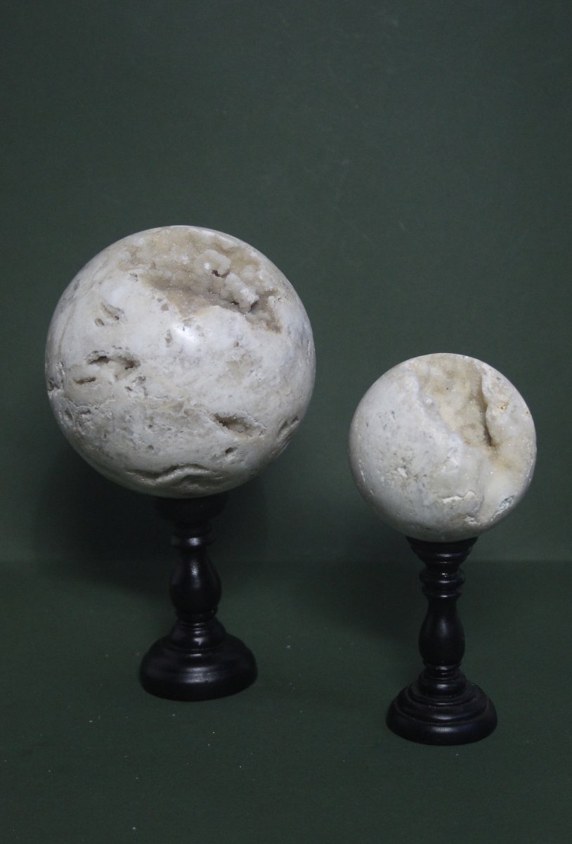 Pair Of Quartz Spheres On Custom Bases-photo-3