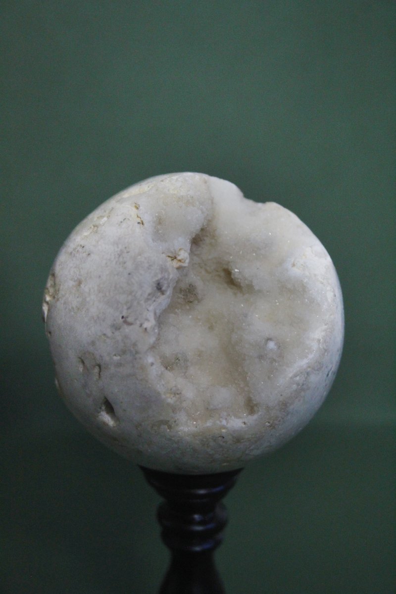 Pair Of Quartz Spheres On Custom Bases-photo-5