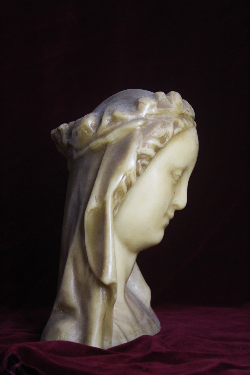 Buste de la Vierge voilée en cire d’abeille – Début du XIXe siècle-photo-2