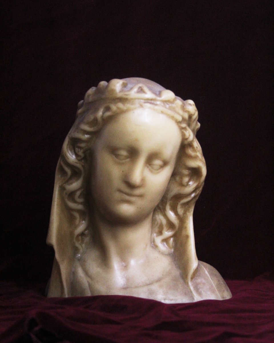 Buste de la Vierge voilée en cire d’abeille – Début du XIXe siècle