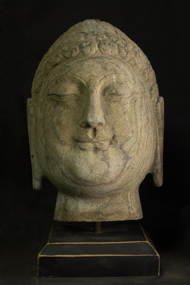 Tête De Bouddha En Pierre