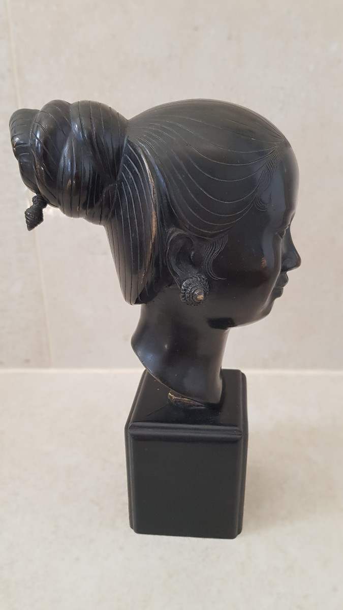 Bute Bronze Femme Asiatique-photo-2