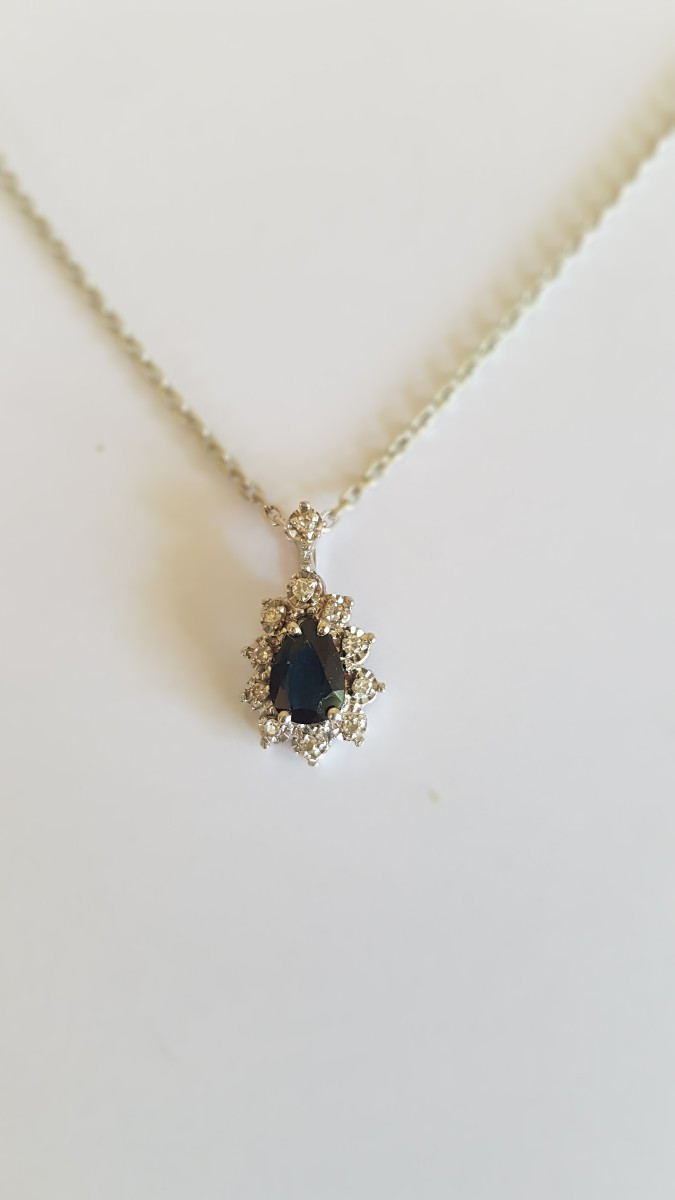 Chaîne-pendentif: or- saphir-diamants