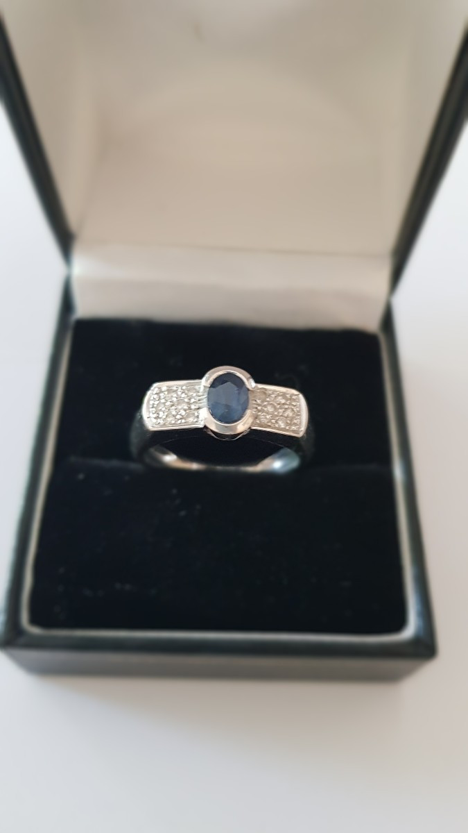 Gold-sapphire-diamond Ring-photo-2