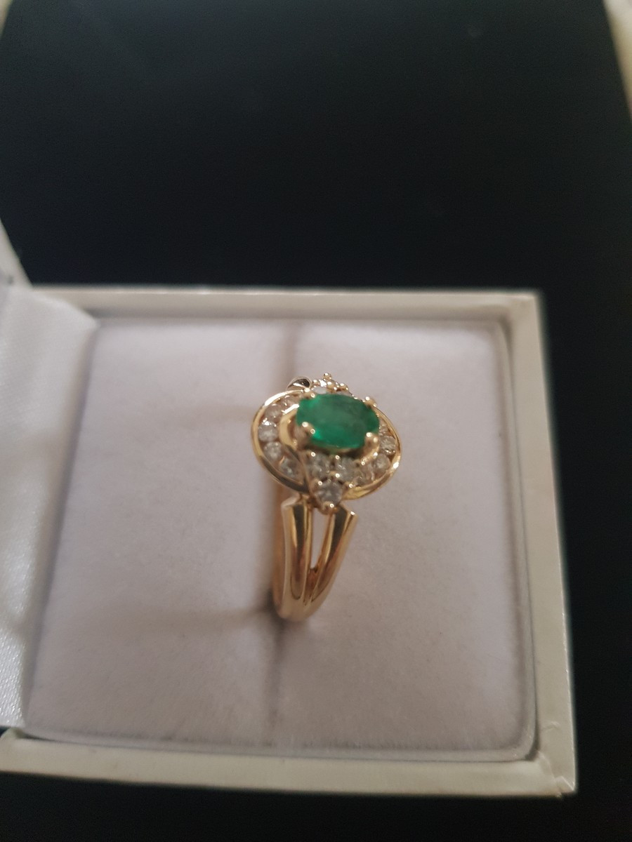 Gold, Emerald, And Diamond Ring-photo-3