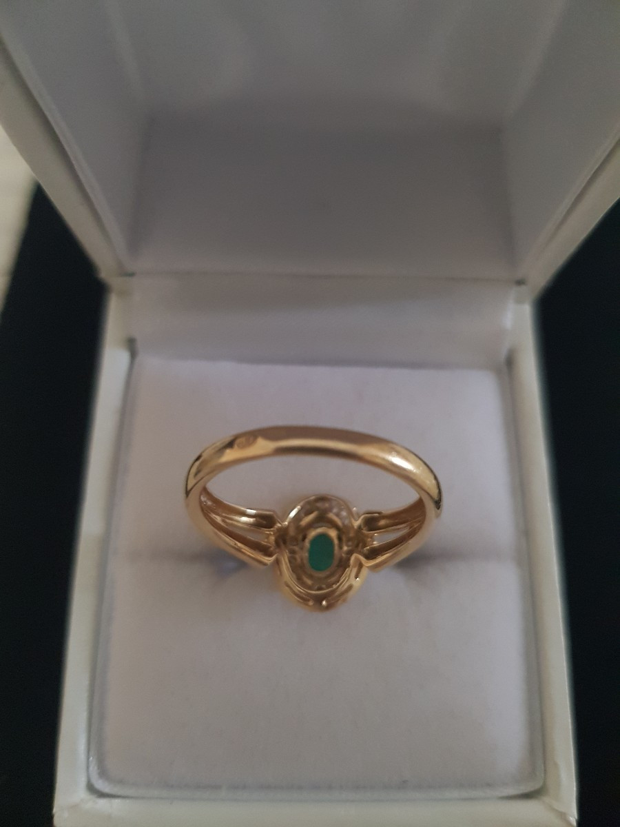 Gold, Emerald, And Diamond Ring-photo-1