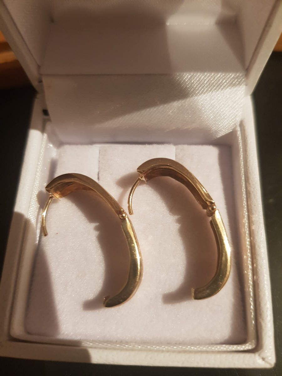 Three-gold Earrings-photo-3