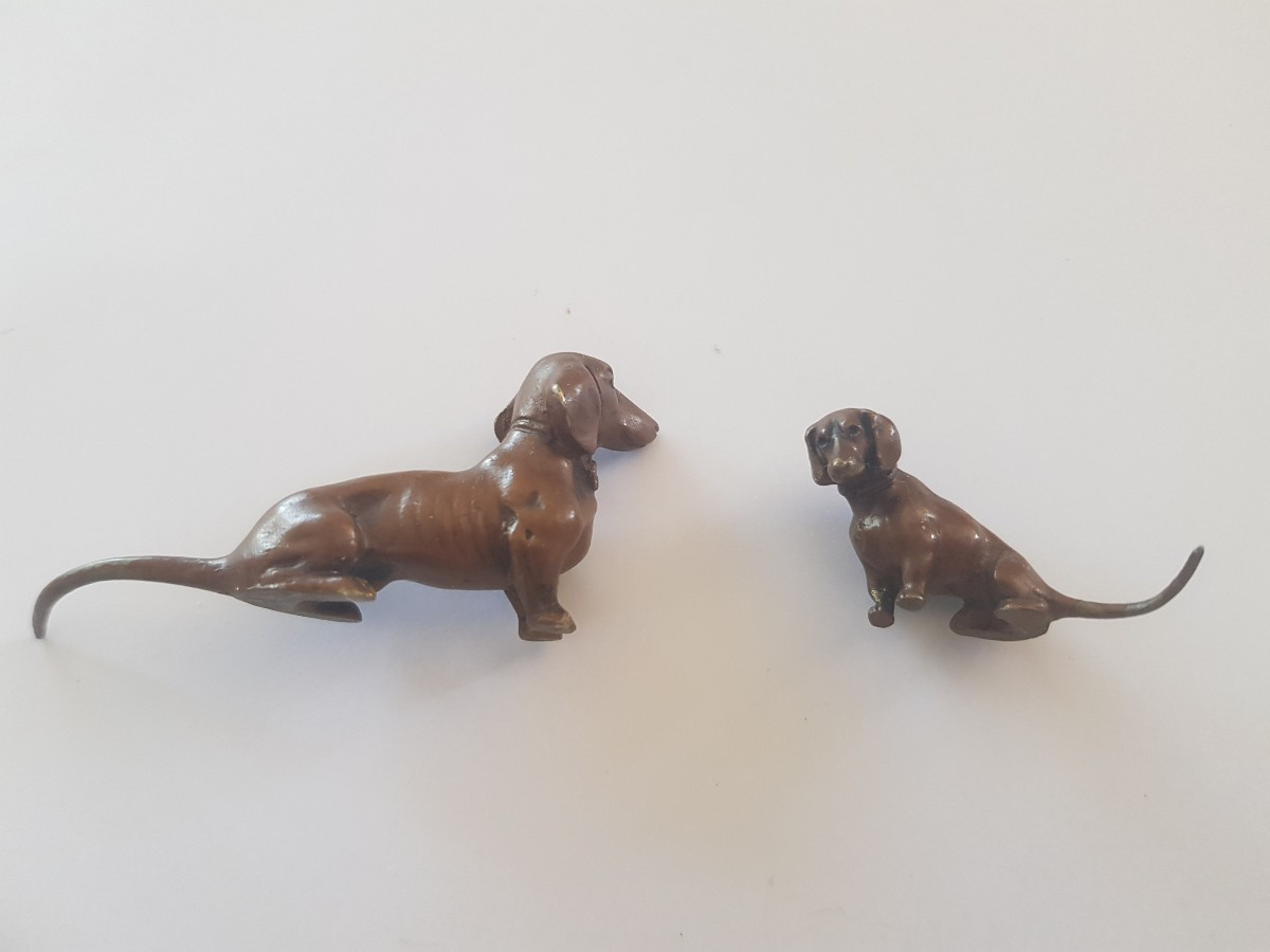 Deux bronzes de Vienne Teckels