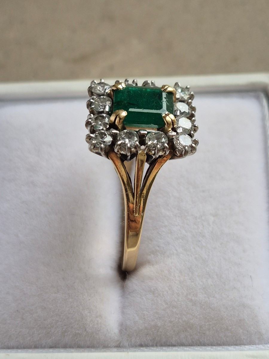 Gold-emerald-diamond Ring-photo-2