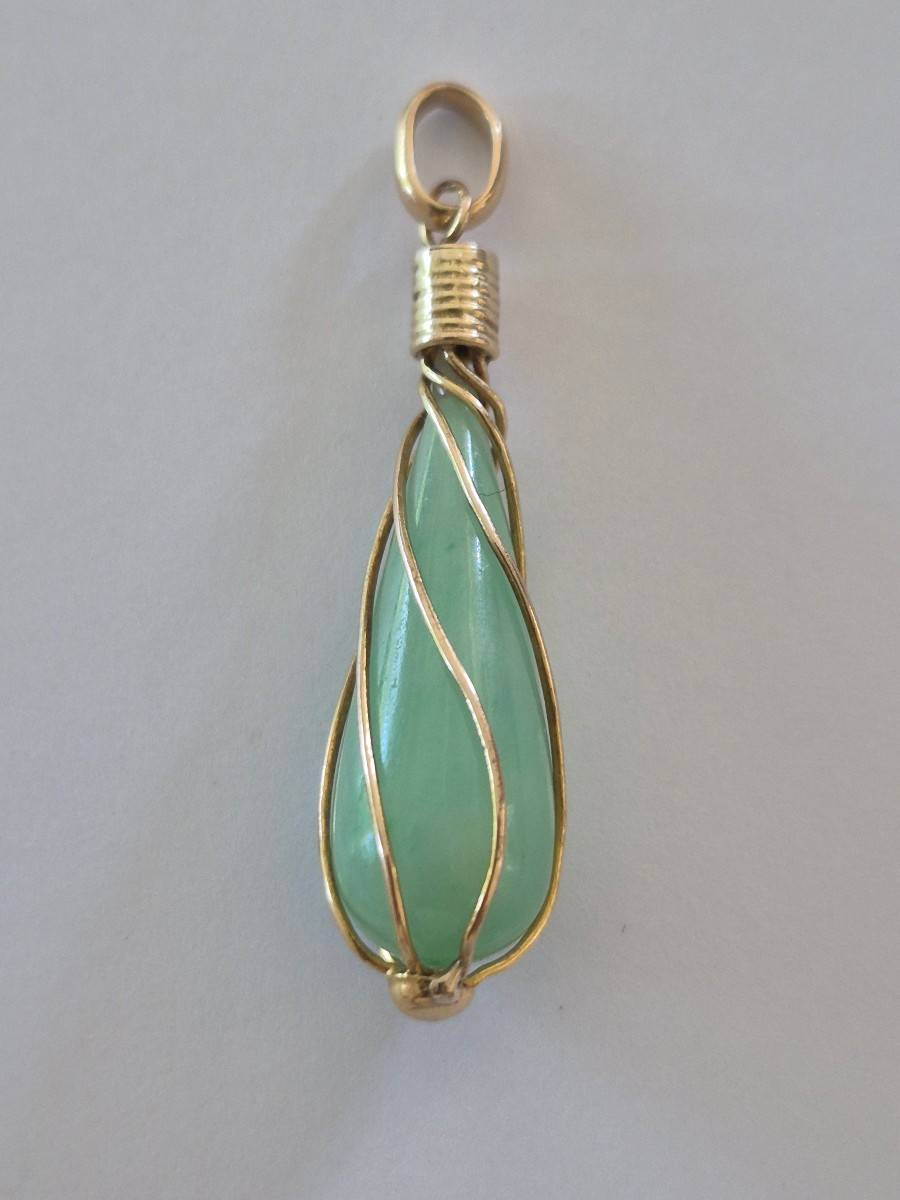 Gold-jade Pendant