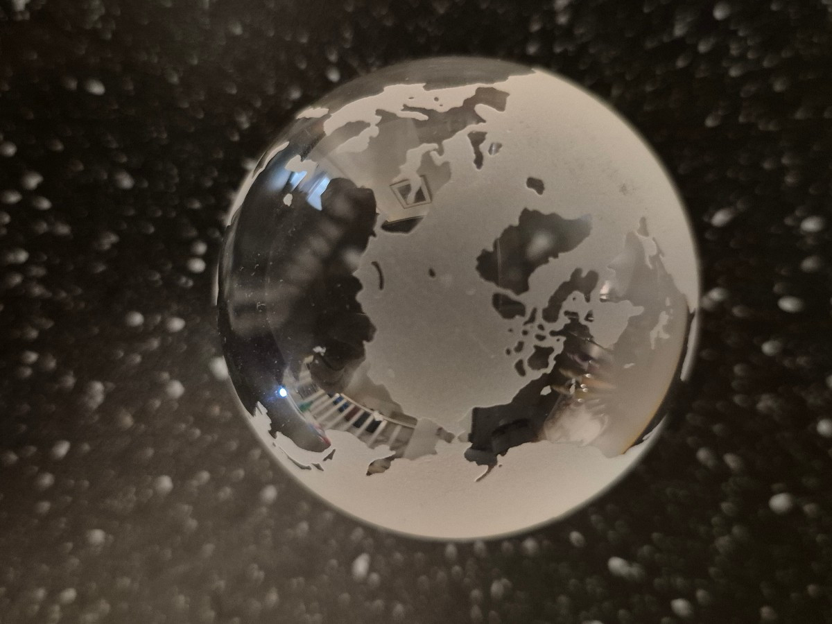 Tiffany Globe Paperweight-photo-2