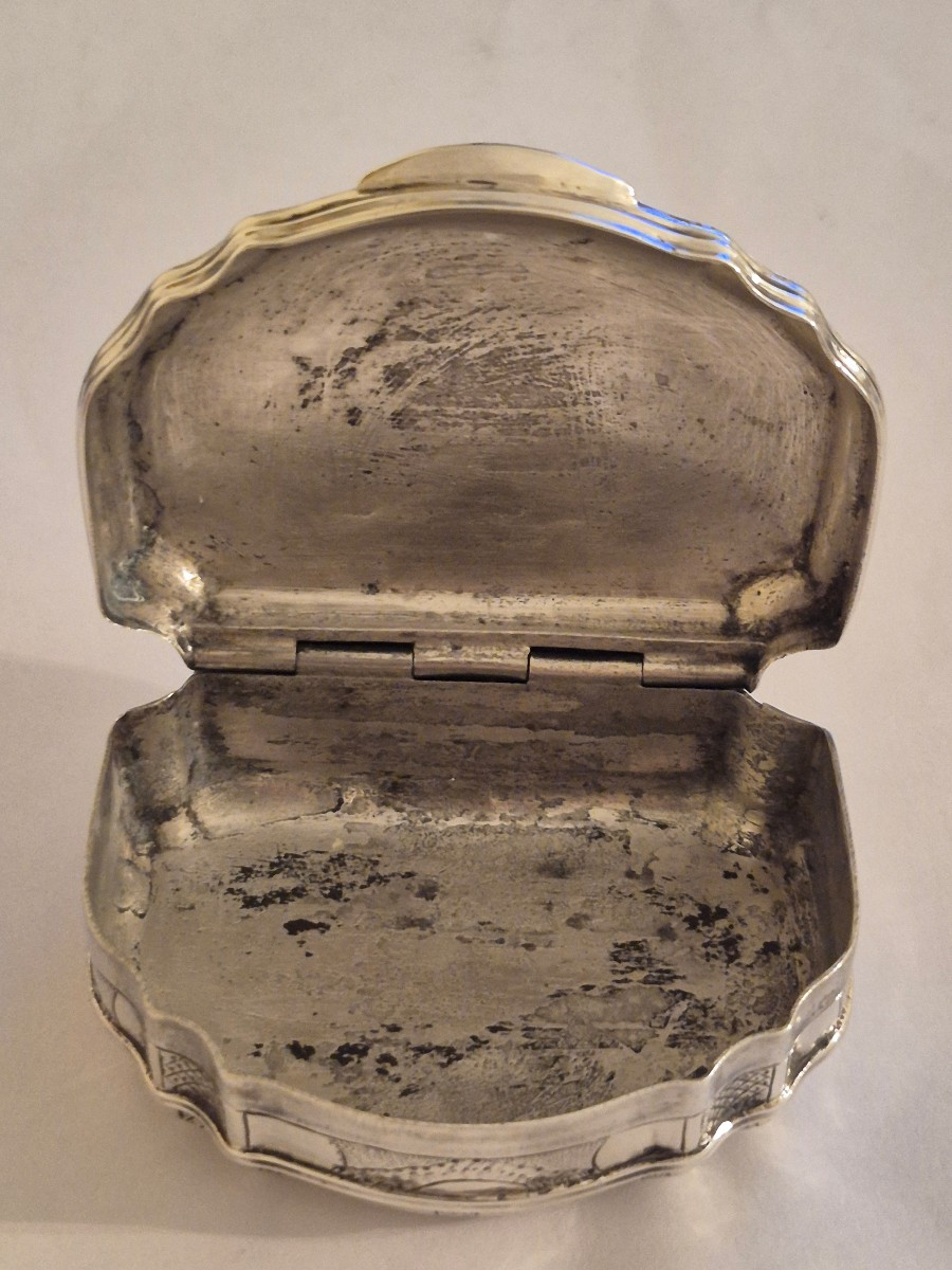 Silver Snuffbox-photo-3
