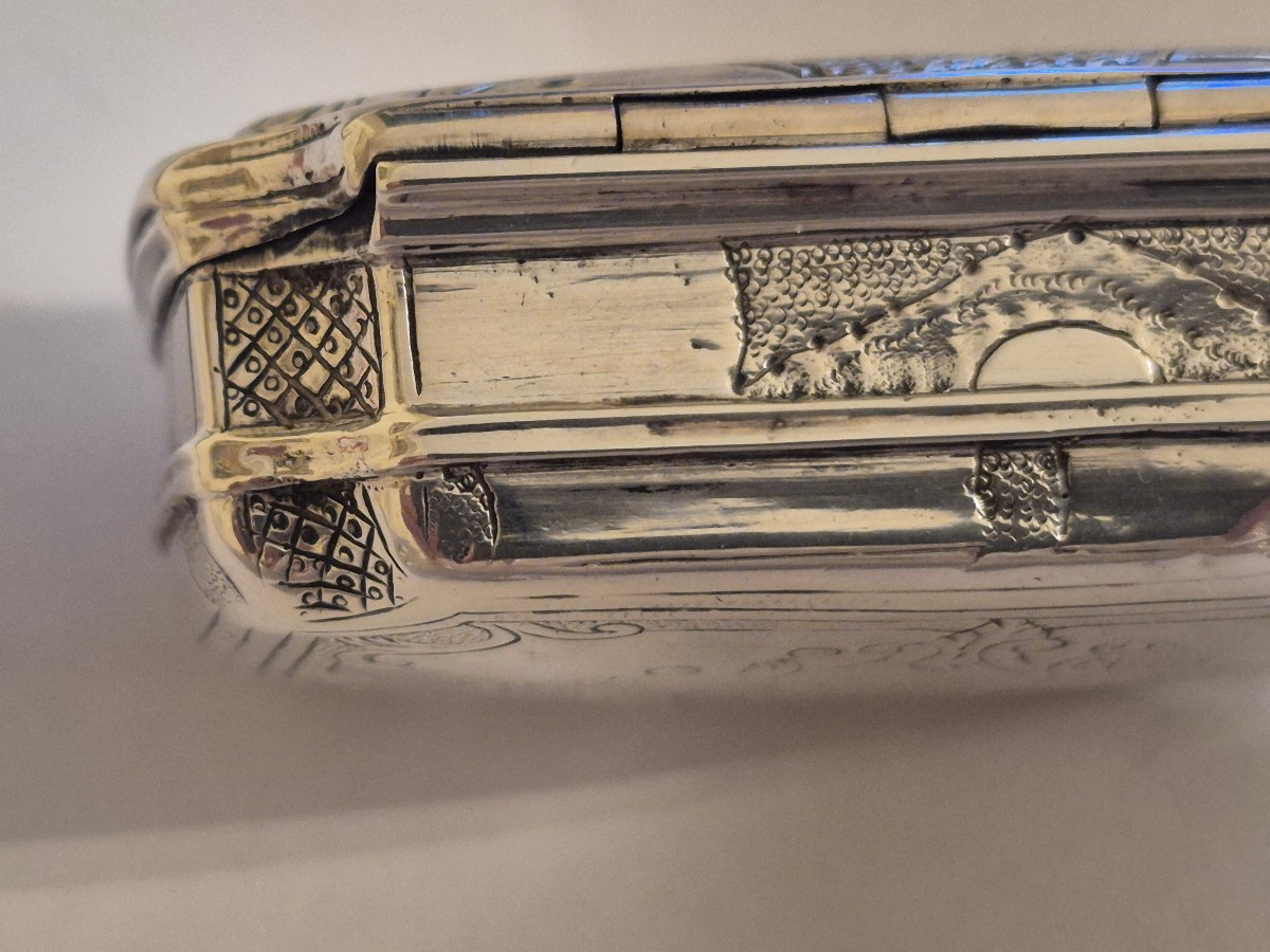 Silver Snuffbox-photo-2