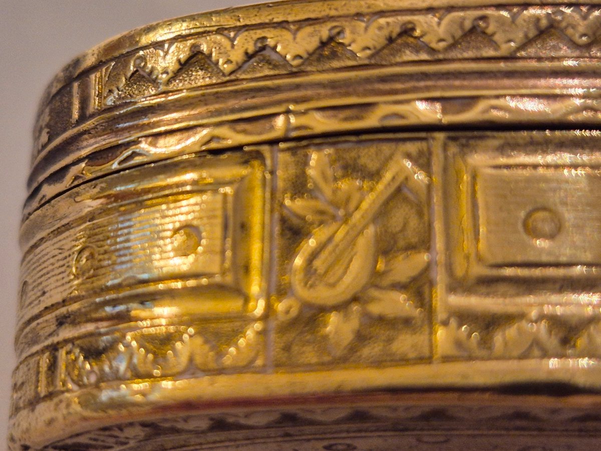 18th Century Pomponne Snuffbox-photo-4
