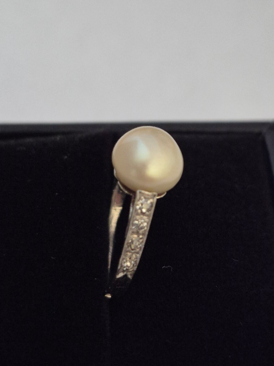 Platinum, Pearl, And Diamond Ring-photo-3