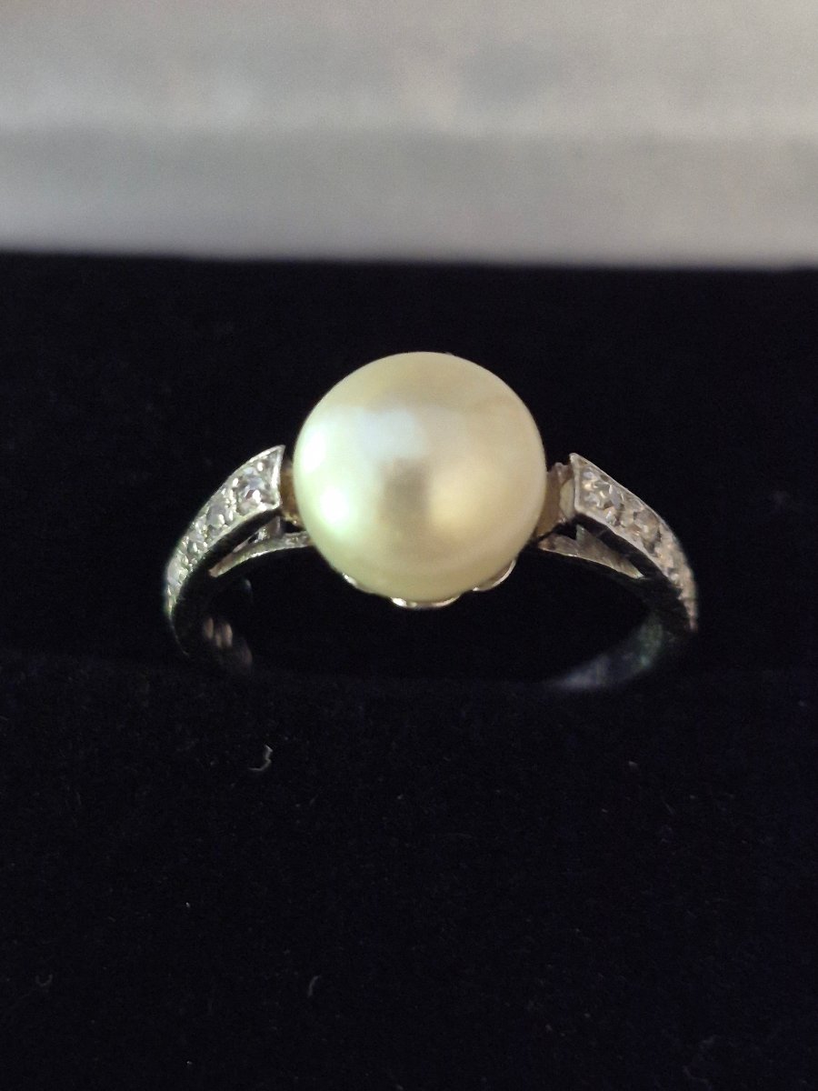 Platinum, Pearl, And Diamond Ring