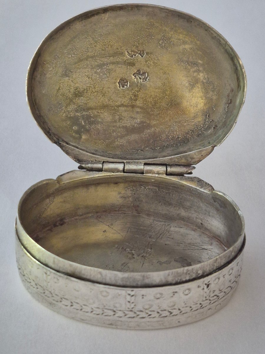 Silver Oval Box-photo-1