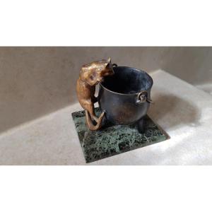 Bronze By Carvin: Cat In The Cauldron