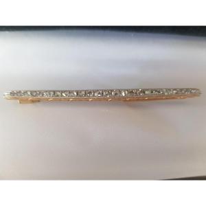 Gold-diamond Brooch