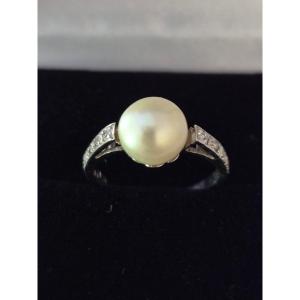 Platinum, Pearl, And Diamond Ring