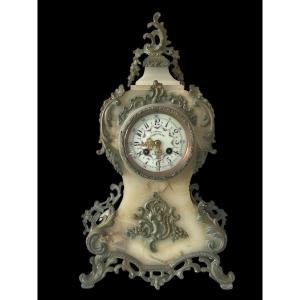 Small Cartel Clock Le Forestier At l'Alliance Watchmaker Napoleon III Marble And Bronze 