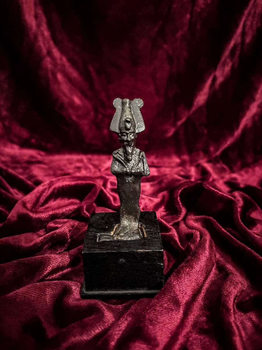 Antique Bronze Statuette Of Osiris, Egypt, Late Period (circa 664-332 Bc).