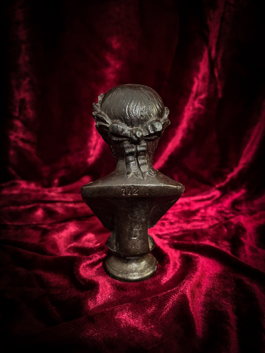 Buste d’Auguste en fonte - XIXe siècle-photo-3