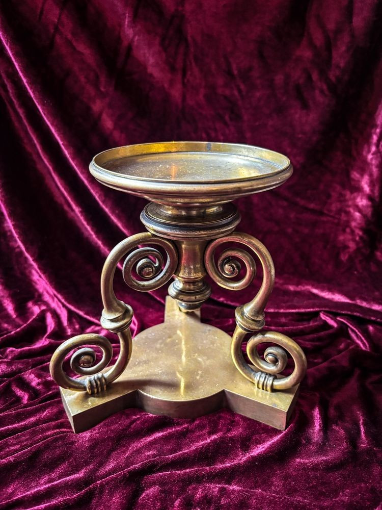 Socle ou compotier en laiton de style Régence, vers 1900.