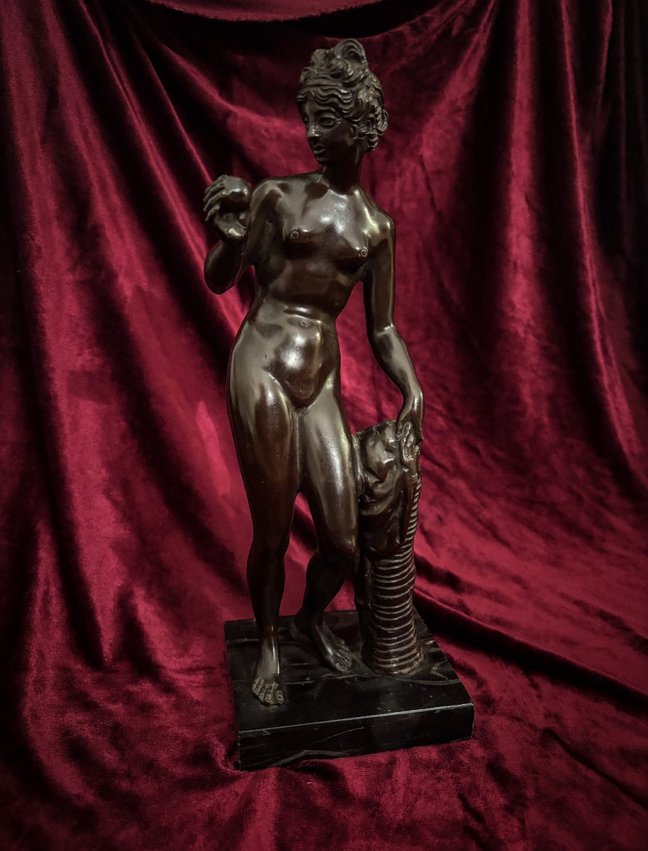 Vénus en bronze à l'antique - fin du XIXe siècle. -photo-1