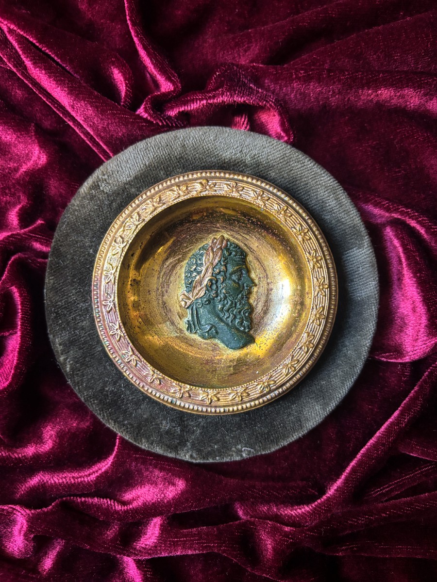 Médaillon en bronze doré - Profil d'Empereur Romain, XIXe siècle