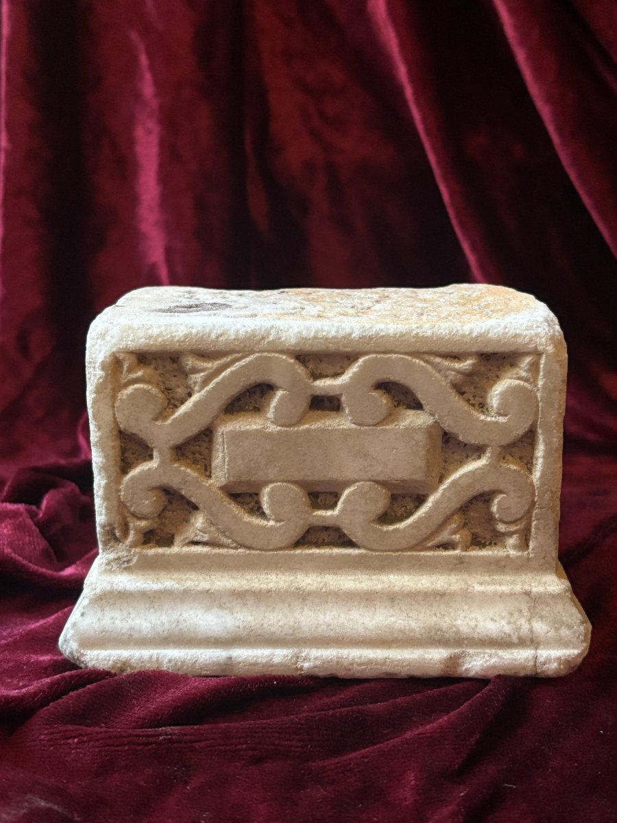 Sculpted Marble Fragment—probably From The Roman Period, 3rd–4th Century -photo-4