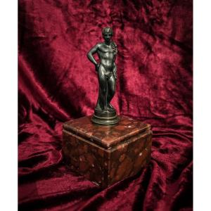 Statuette en bronze à patine brune - souvenir du Grand Tour, XIXe siècle