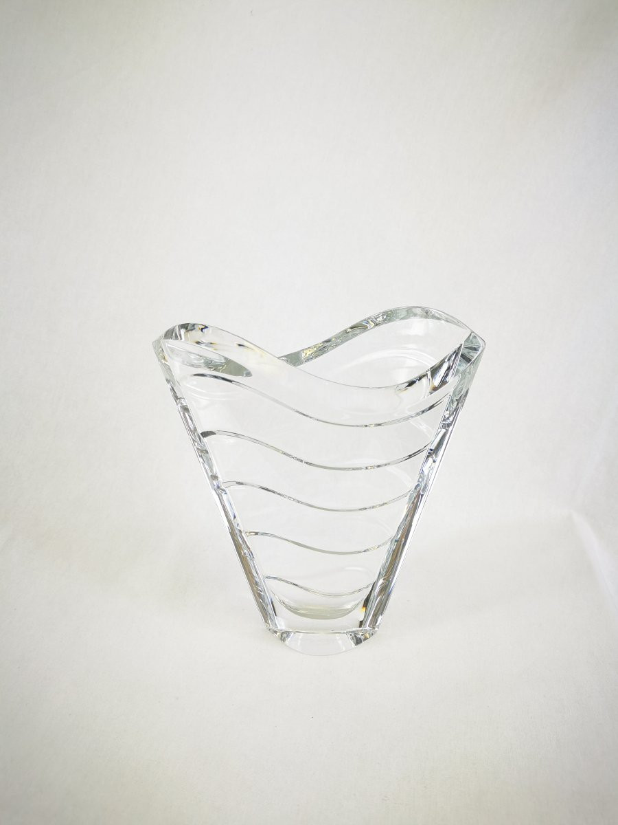 Baccarat Crystal Vase, Wave Model -photo-1