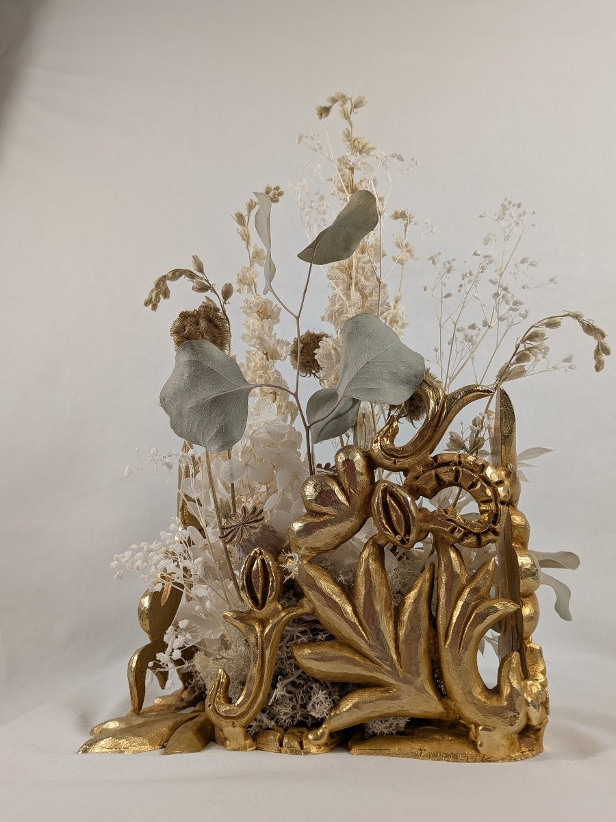 Objet de décoration en Bronze Fondica signé Mathias et arrangement floral-photo-3