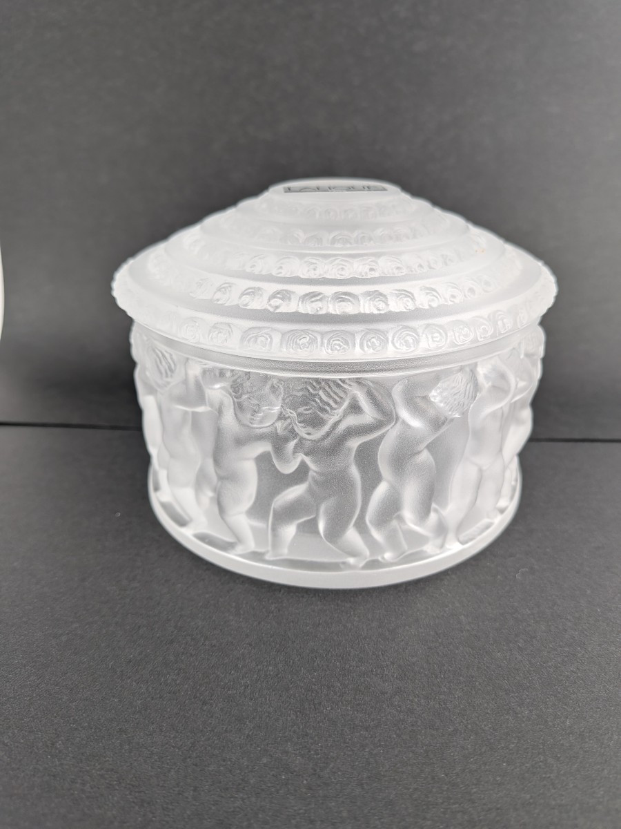 Boite en cristal Lalique modèle les Enfants