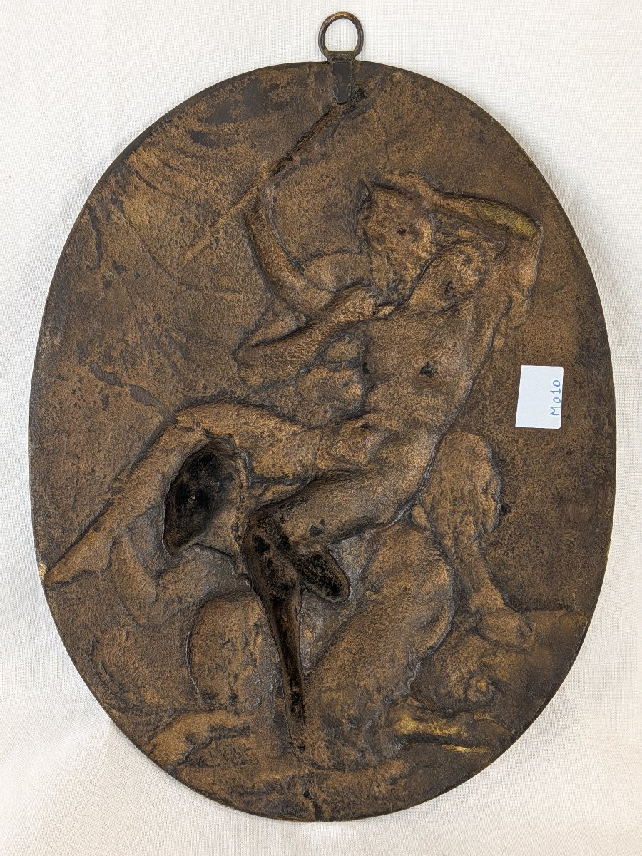 Plaque ovale bas relief en bronze Satyre-photo-5