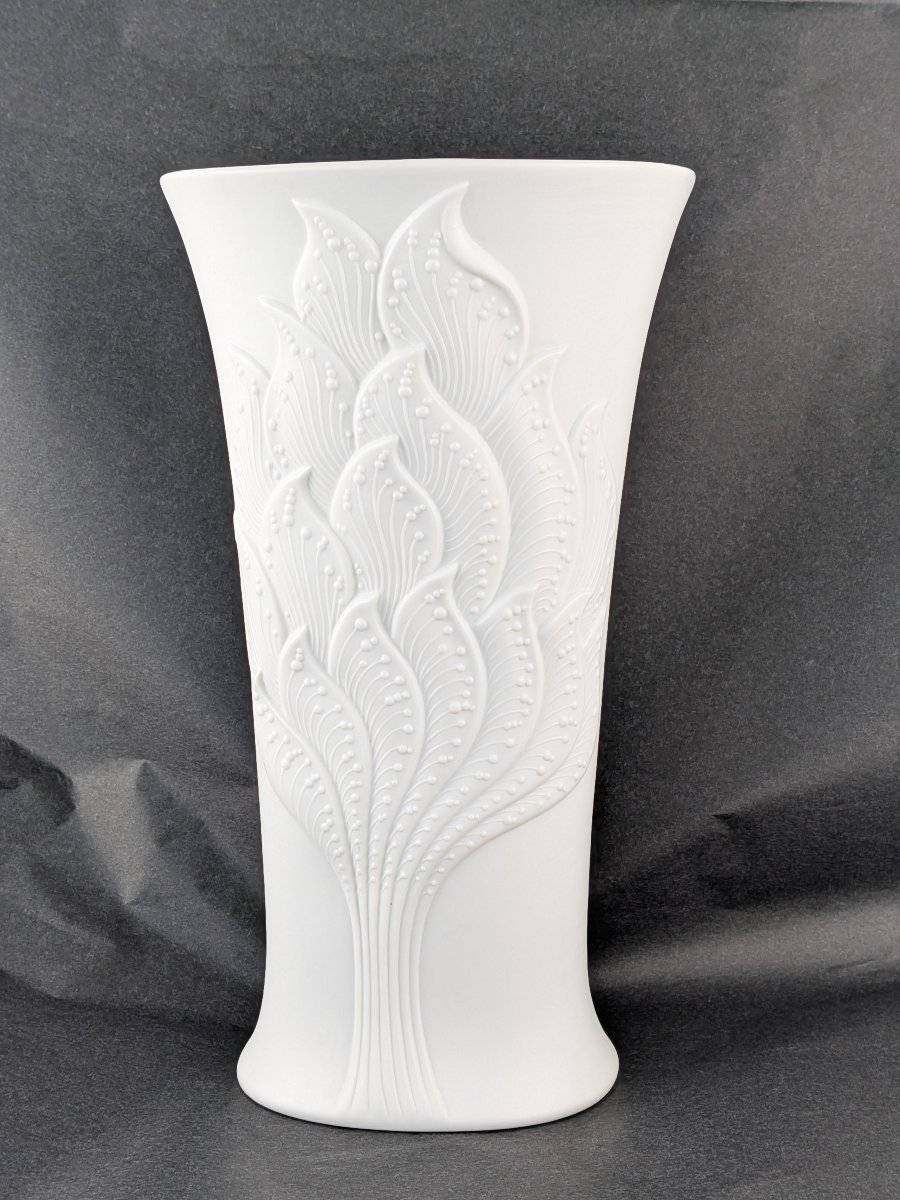 Kaiser W Germany M Frey Biscuit Vase