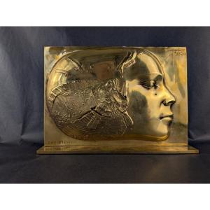 Sculpture en bronze signée Yves Trémois
