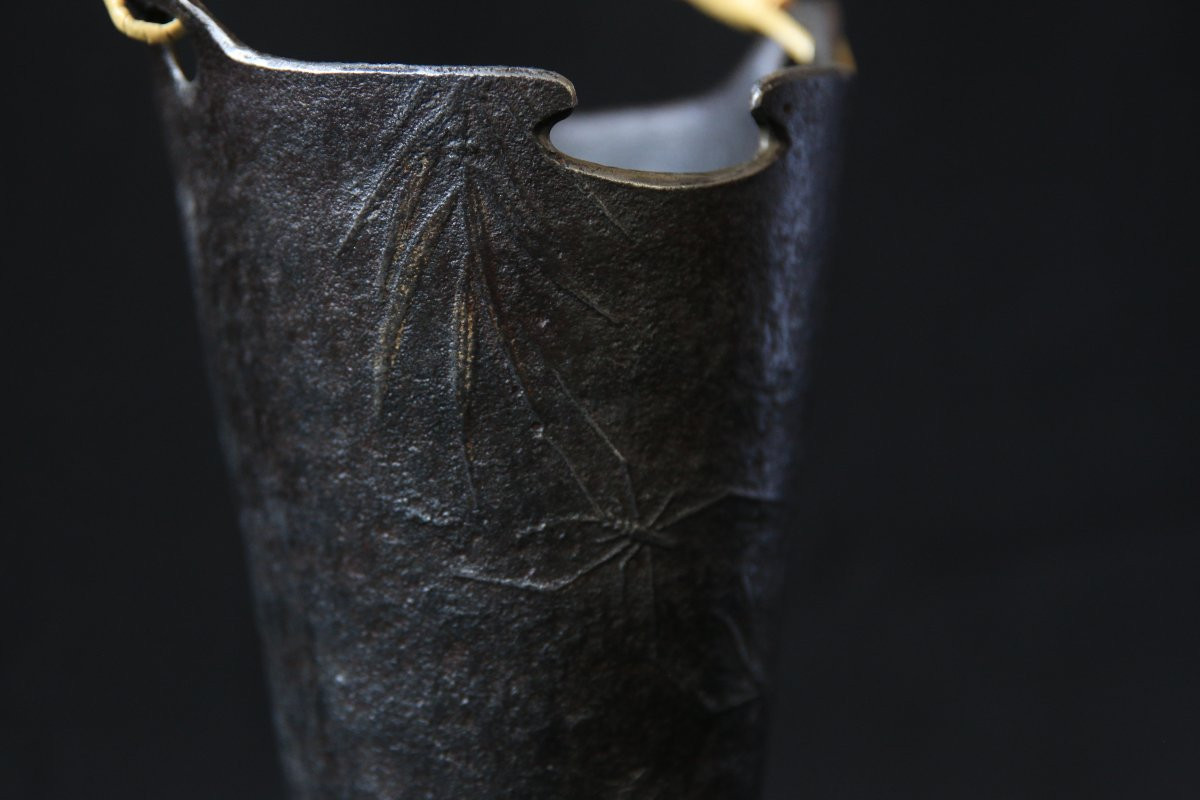 Cast Iron (steel) Ikebana Vase, Japan – Meiji Period (1868 – 1912)-photo-3