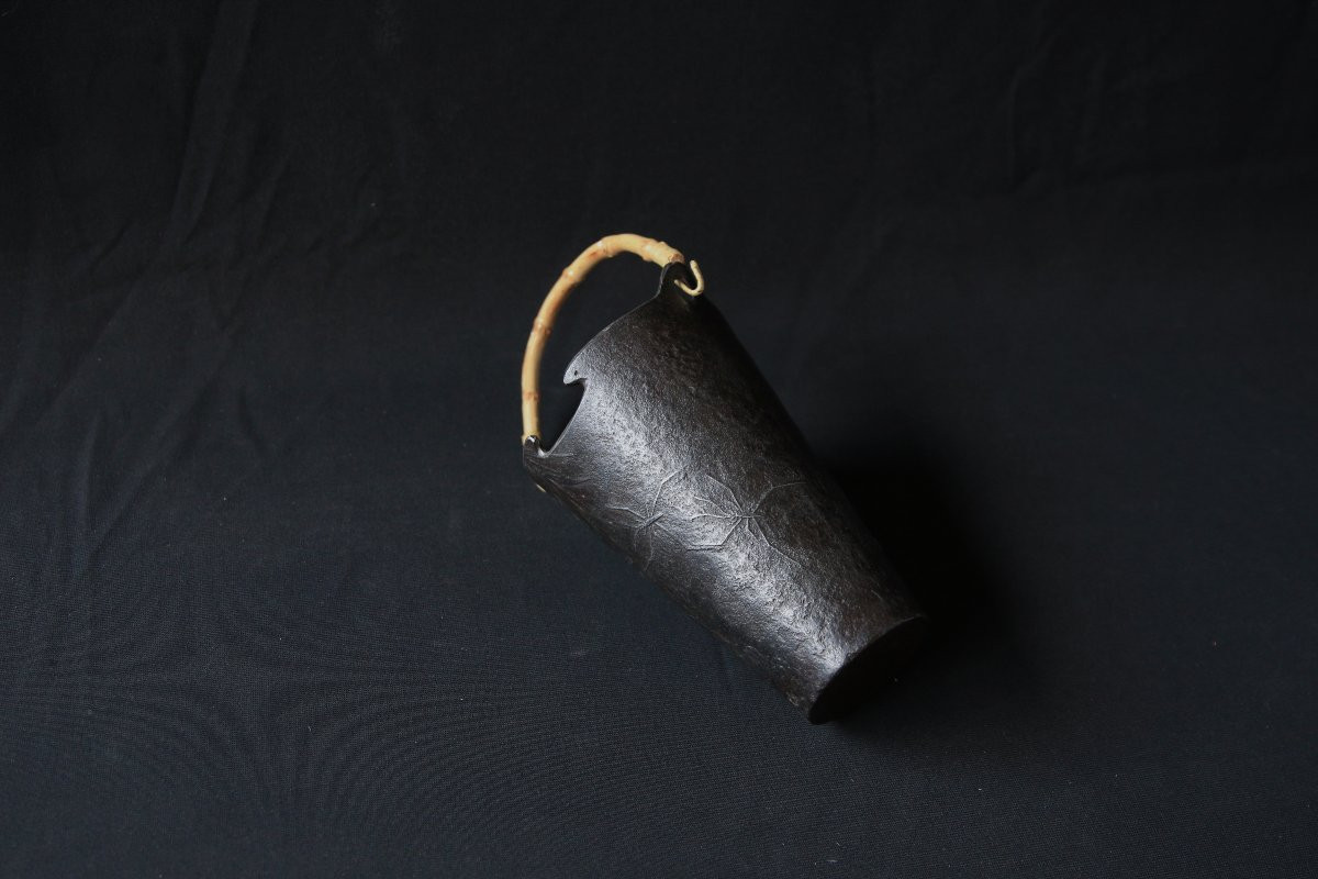 Cast Iron (steel) Ikebana Vase, Japan – Meiji Period (1868 – 1912)-photo-4