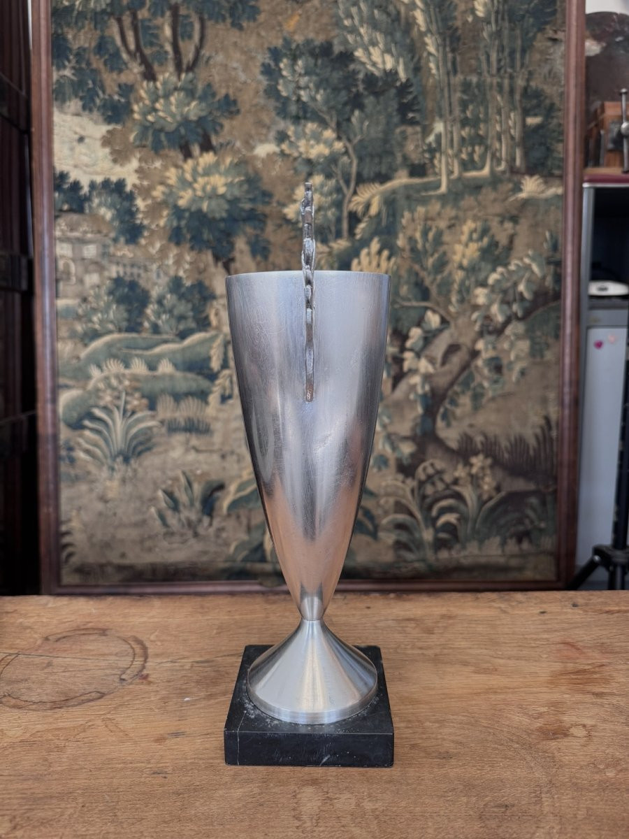 Vase, coupe trophée moderniste (Art Déco) en métal argenté, Elie Mardini, orfèvre à Paris 1930-photo-3
